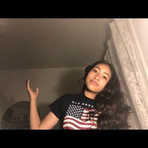 Meet your Posher, Andrea